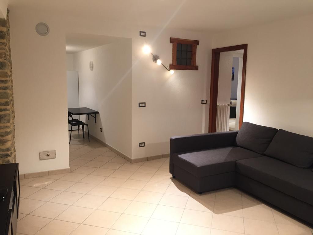 Appartamento Le Bourneau Aosta Buitenkant foto